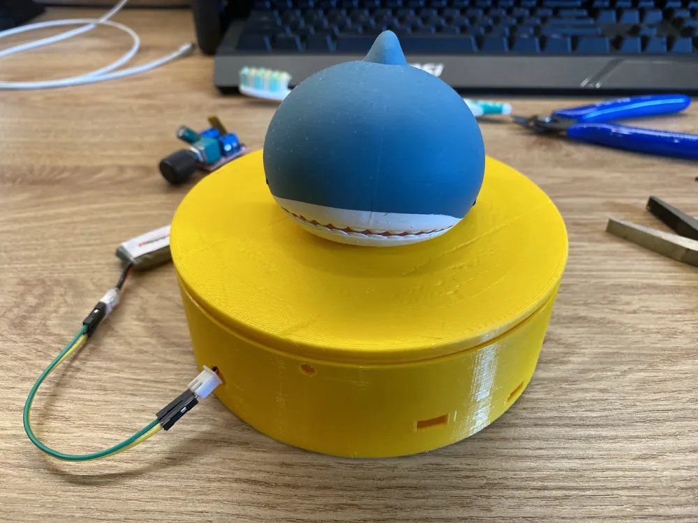 Rotating Display Stand - Free 3D Print Model - MakerWorld