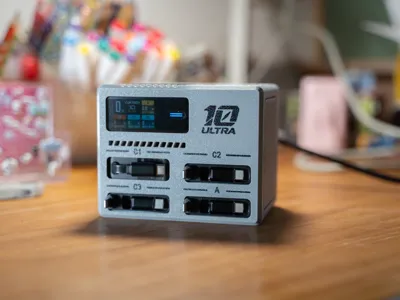 CukTech 10ULTRA Desktop Charging Station