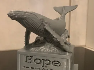 Buckelwal Hope „Timm“ – Stylized Whale 