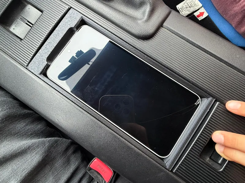 Miata NC1 mittletray phone frame