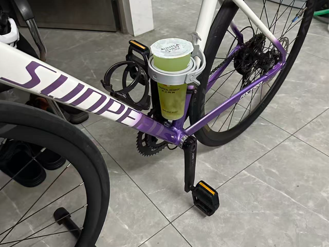 公路车奶茶防抖杯架(万向轮)