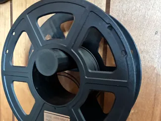 Wall mounted filament holder (for 1 KG, or 250g)
