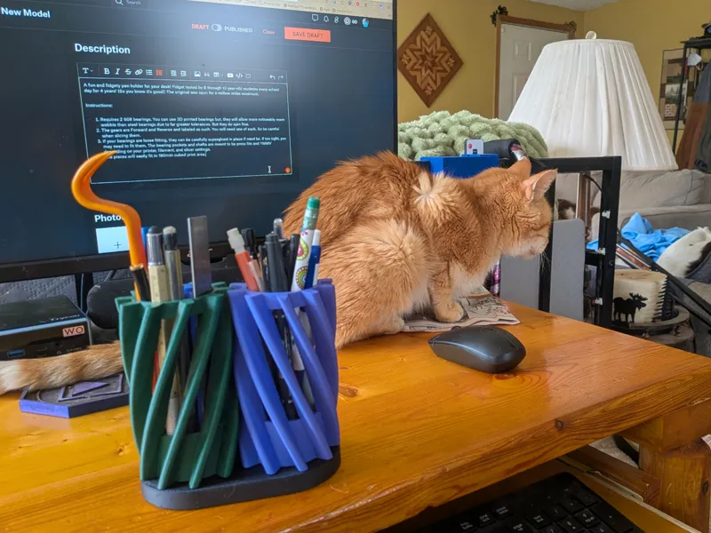 Gear Pen Holder