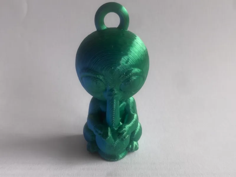 Alien Keyring w/ Bong