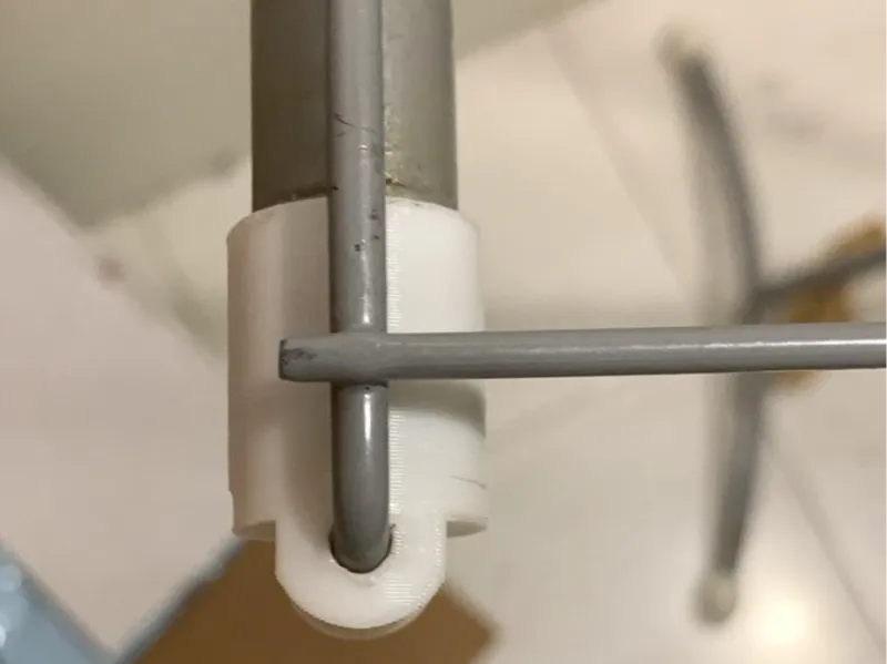 clothes hanger hinge