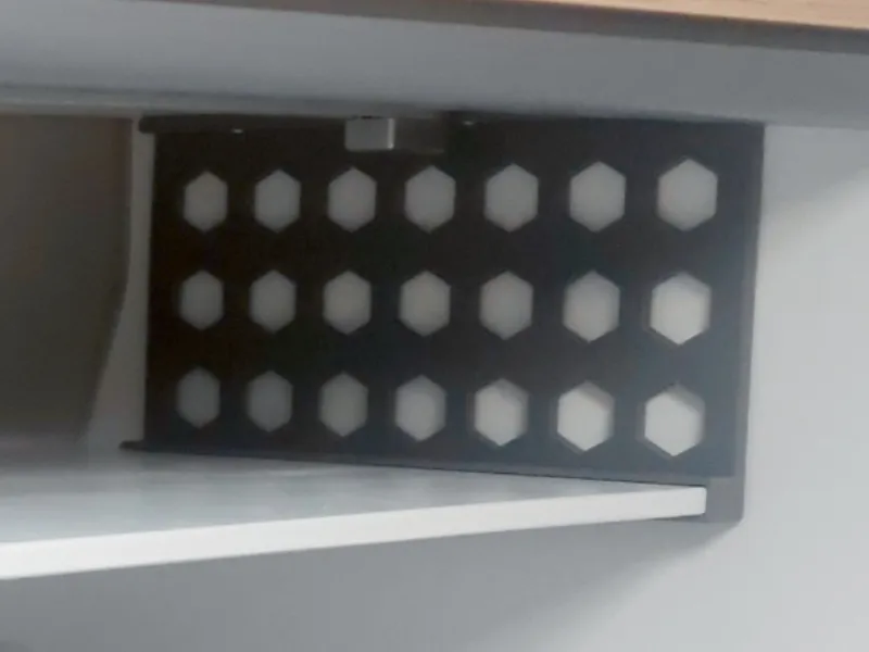 Seitenteile für Ablageboard im Wohnmobil
