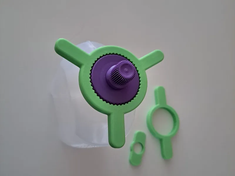 wrench for flocare container