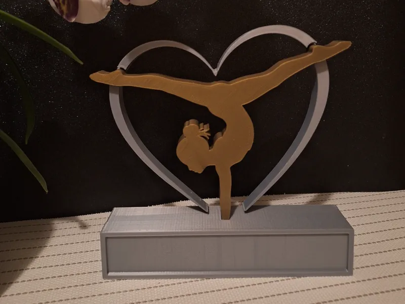3D trophy Gymnast in Heart – Elegant Art Project