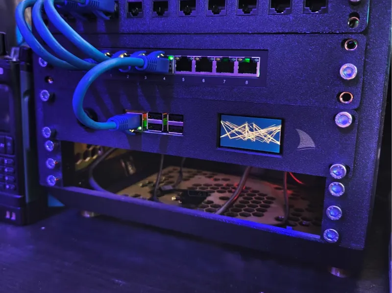 Raspberry Pi 10-inch Rack Mount + Switch + TFT
