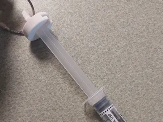 Flush syringe holder