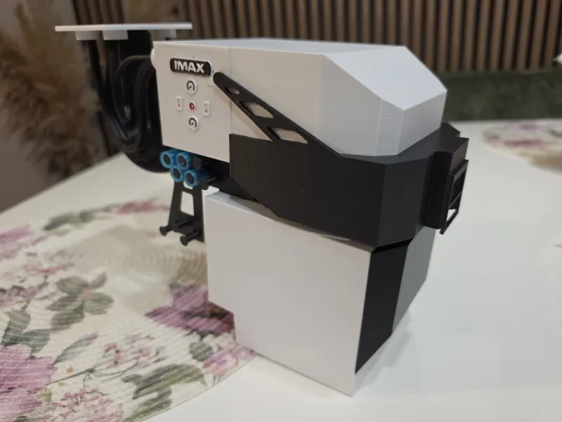 70mm Analogue Large Format 3D Projector
