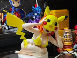 皮卡丘泳装美少女