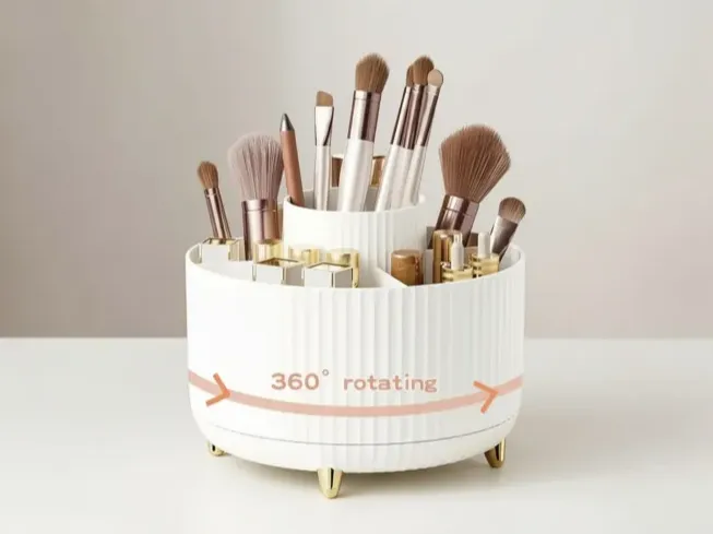 Makeup organizer with 360° rotation.