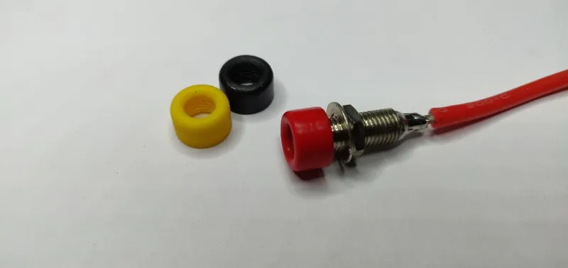 Bananaplug ring
