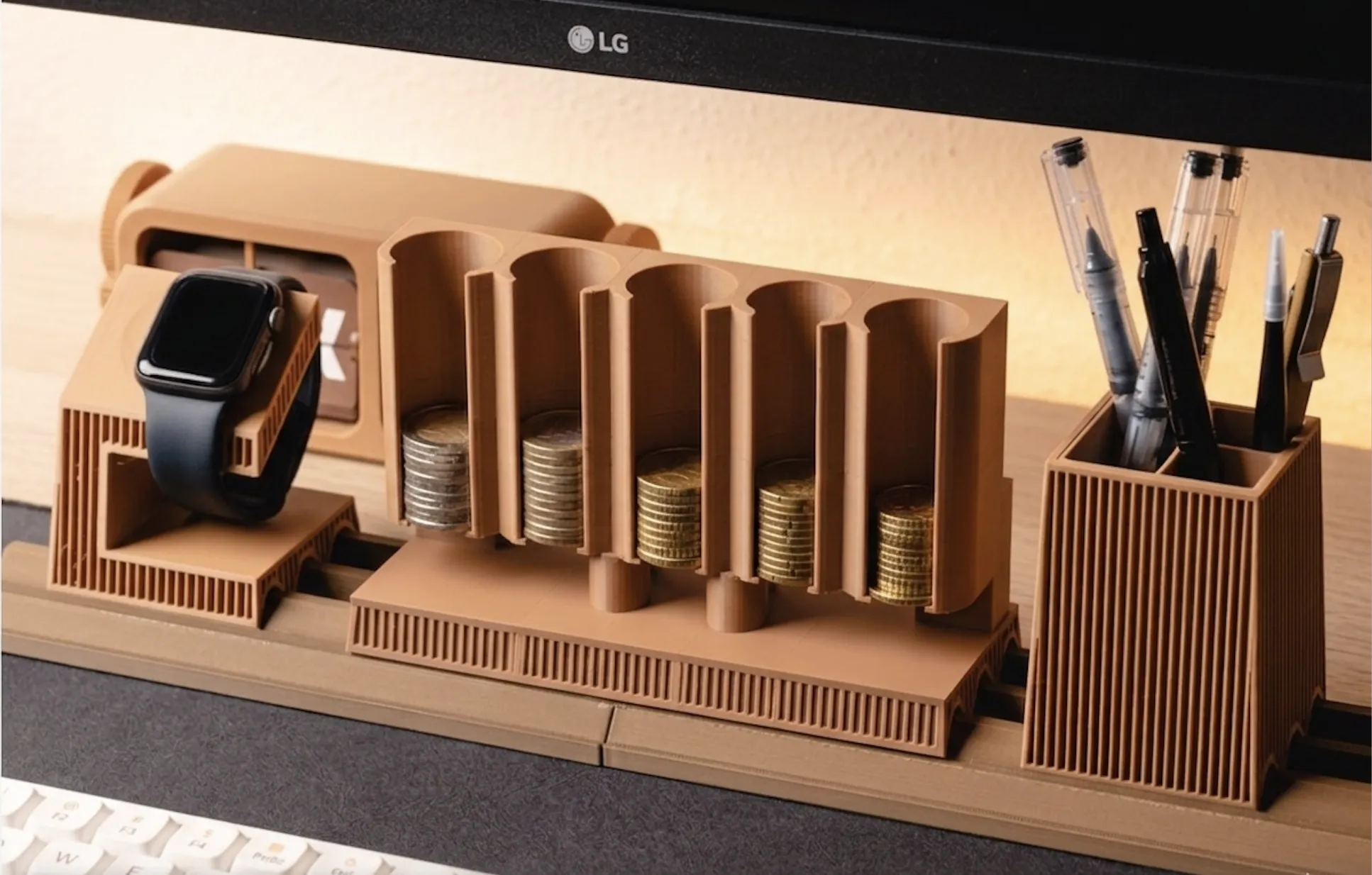 Moku - Modular Desk System - HoneycombDisplayStand - Free 3D Print