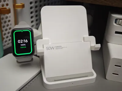 Xiaomi Air-cooled Wireless Charging Horizontal Screen Stand + Xiaomi Band 8/9/10 Pro Charging Stand Two-in-One [TATZ]