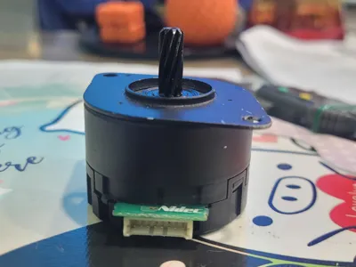 J110 motor cover
