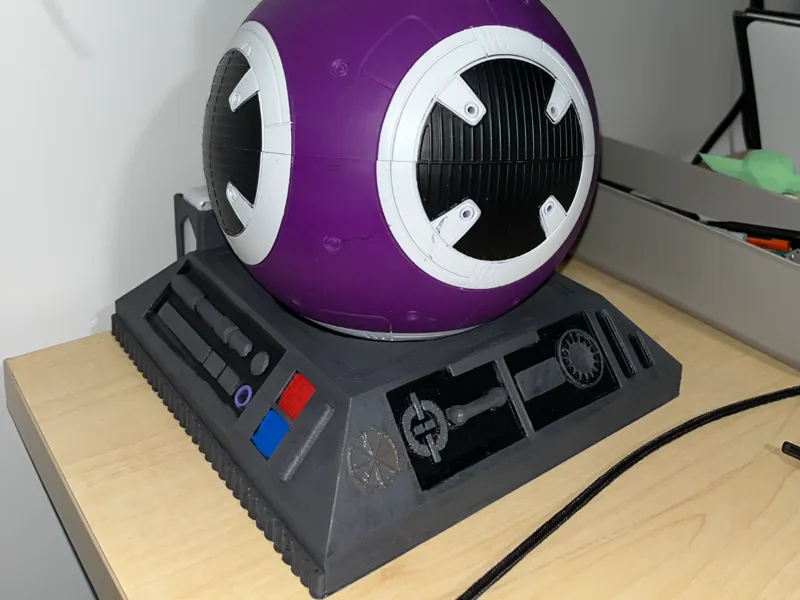 Droid Depot Display Stand & Remote Hold (Improved)