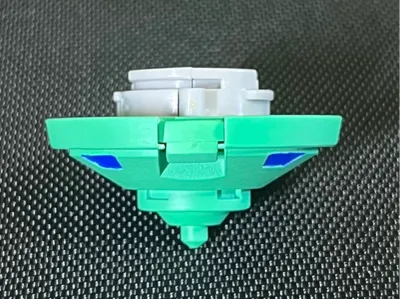 BEYBLADE BladeBase:EarthWing/アースウイング (TEST)