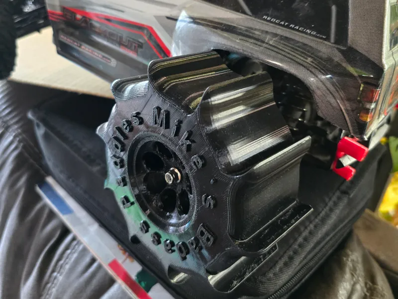 paddle tires for 1/10th scale rc car