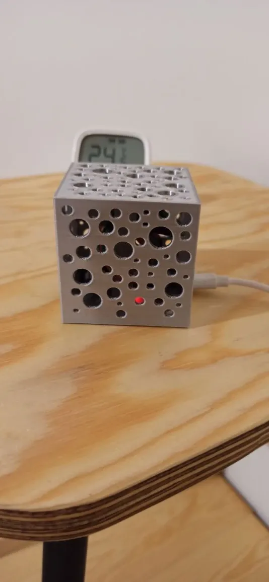 Housing for mounting the CO2 sensor on the ESP 32 - Free 3D Print Model ...
