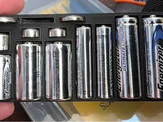 Flat battery box for shooters