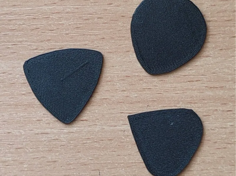 Set of guitar picks (3 pieces)