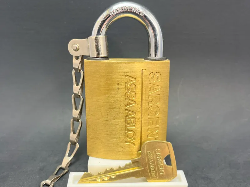 Padlock Display Stand - Large Curved Body Locks