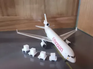 1：400比例航空箱（不含飞机）