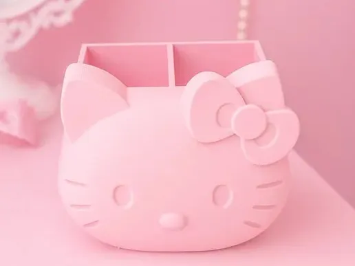 Hello Kitty Organizer