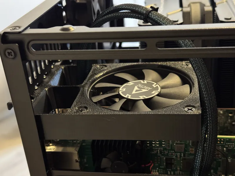 PCI Slot Fan Bracket / Lüfterhalterung (80mm)