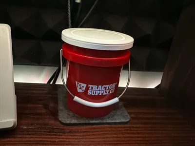Tractor Supply Co Mini Bucket Lid