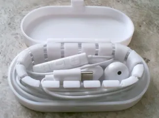 Case for earphones with microphone