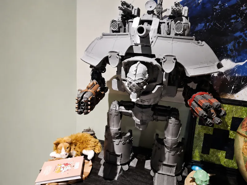 Monarch colossus