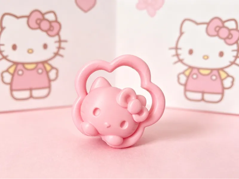 kT 凯蒂猫花环挂件 