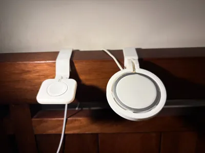 Apple Device Magnetic Charging Bedside Stand