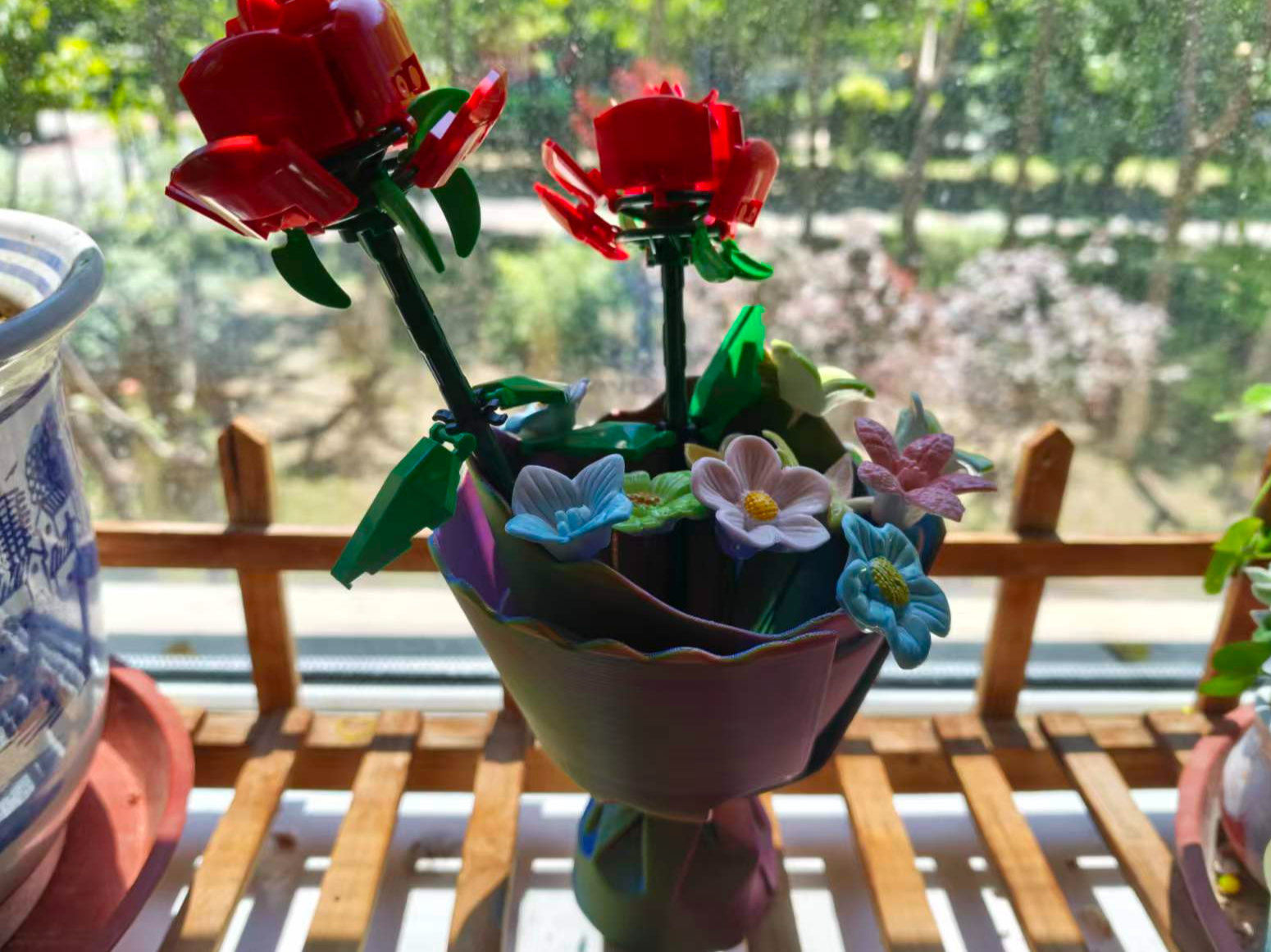 手捧花式花瓶