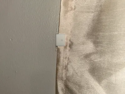 Curtain clip