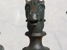 十二生肖马首