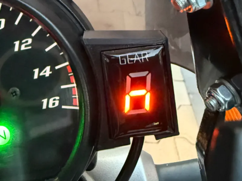 Gear indicator cover for Yamaha Fz6 s2