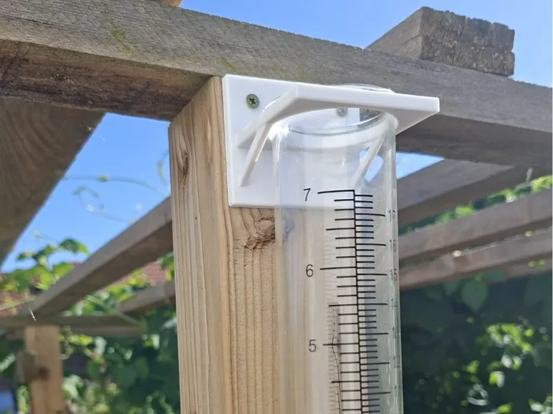 Halterung für Regenmesser mit 45mm Durchmesser