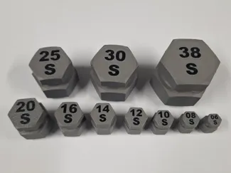 Metric DIN S Heavy Hydraulic Caps and Plugs