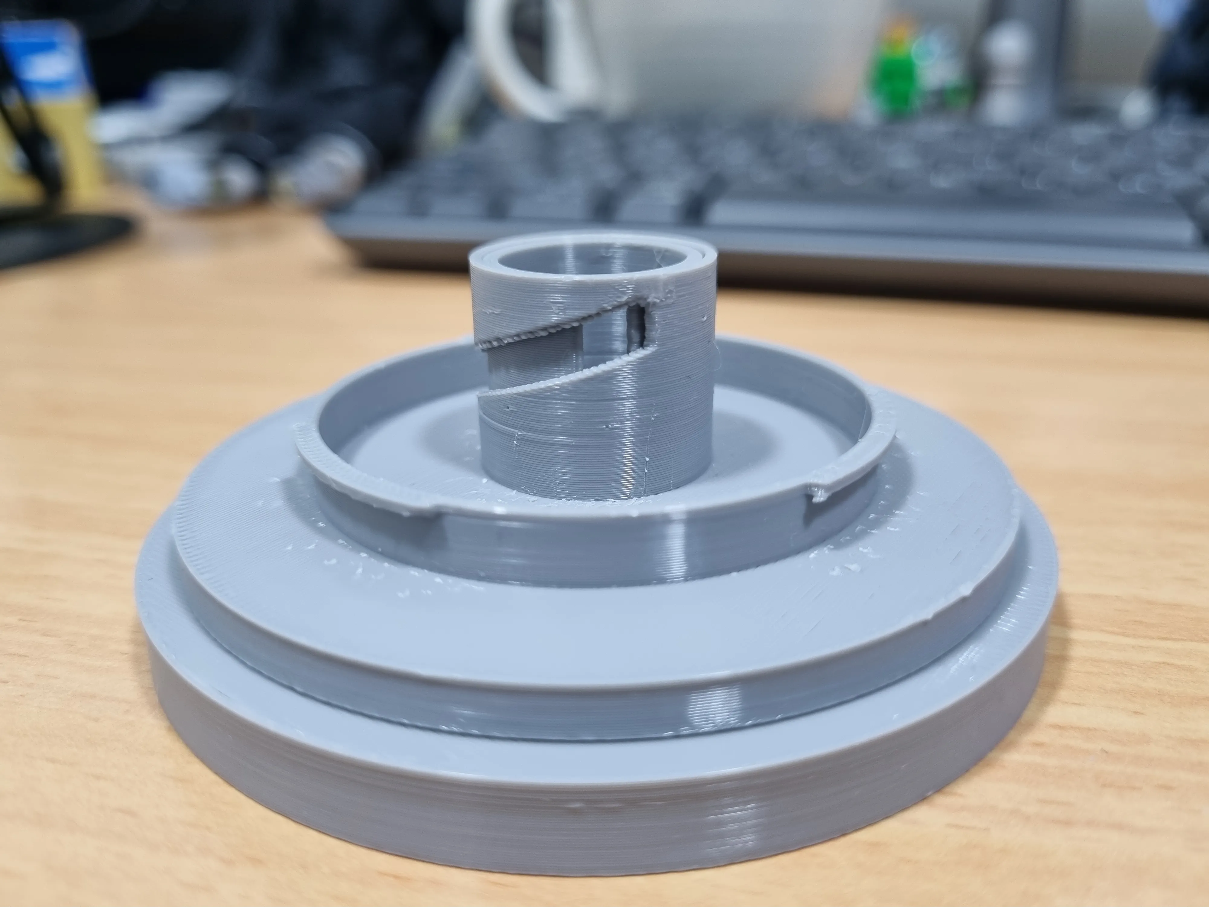 Disposable camera lens EF mount - can change focus - Free 3D Print ...