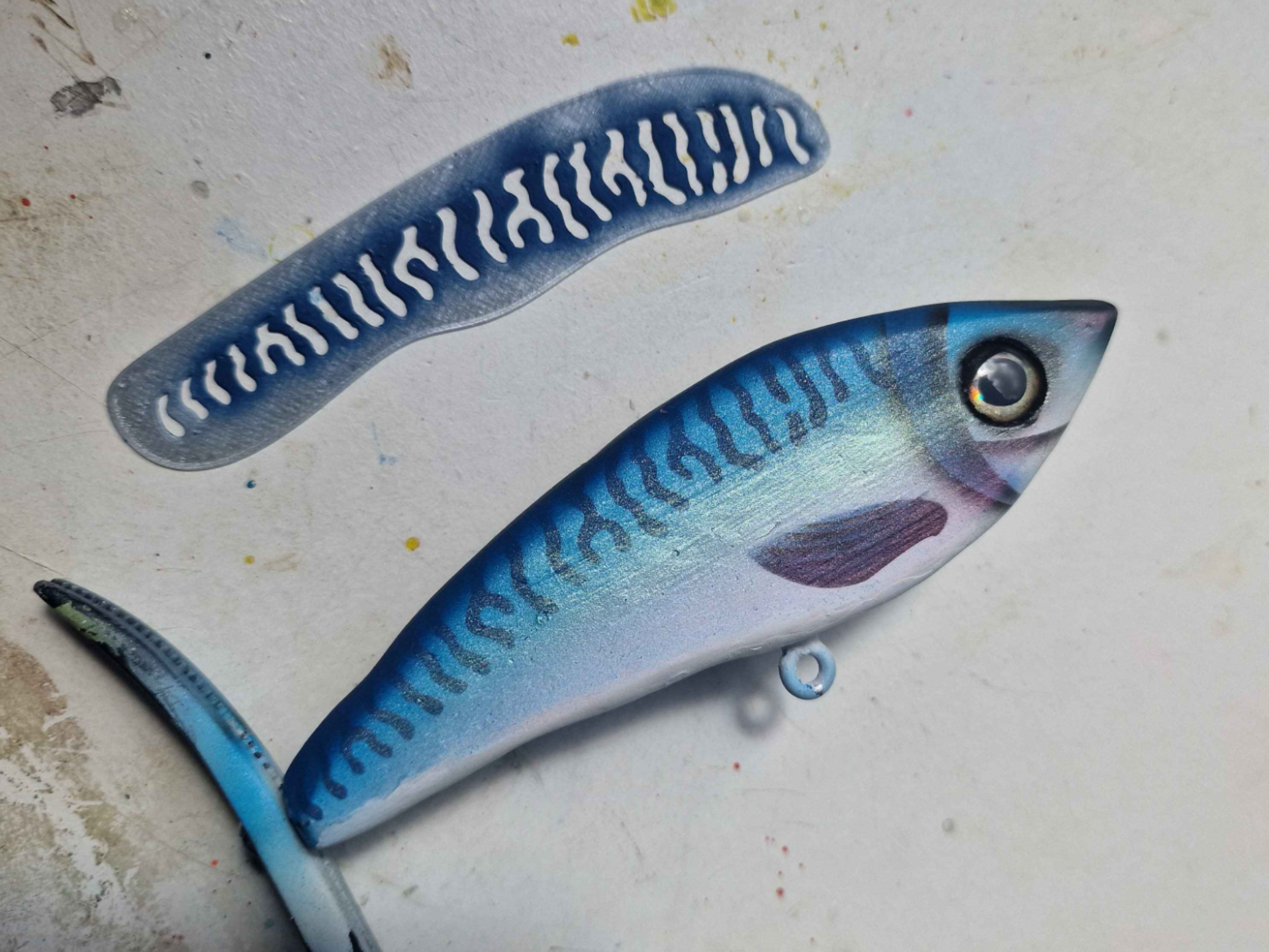 mackerel airbrush stencil for lurebuilding