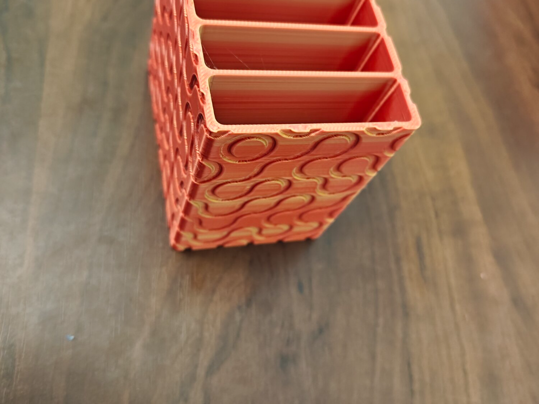 Truchet Bucket Box — 5-Compartment Organizer