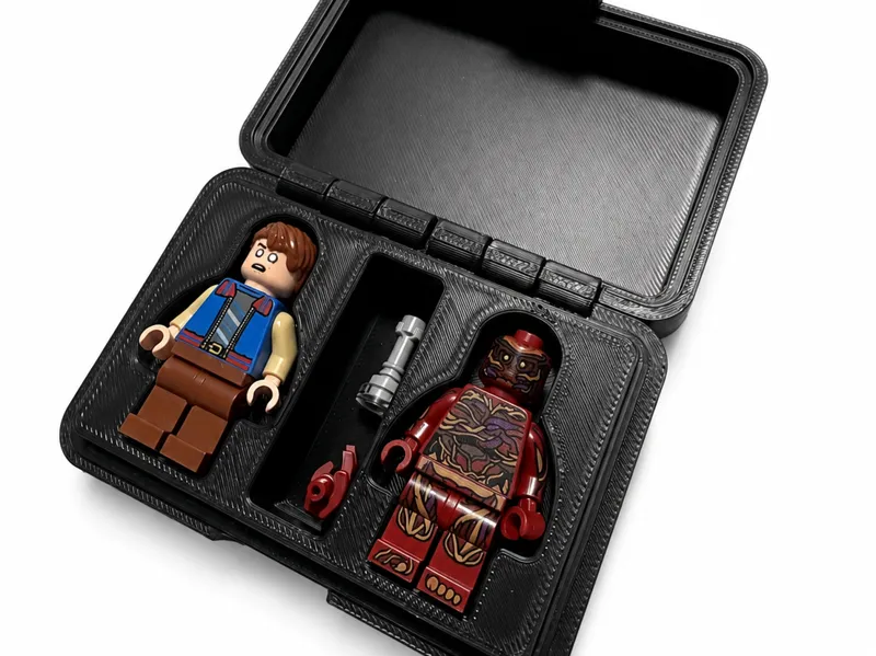 Minifig / Minifigure Travel Case