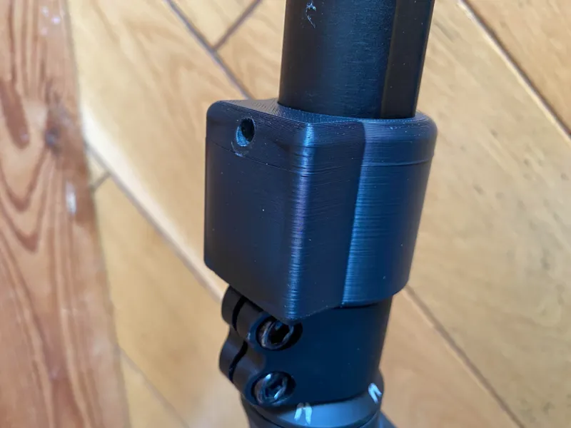 Kick Scooter AirTag Mount (35mm diameter, thicker)