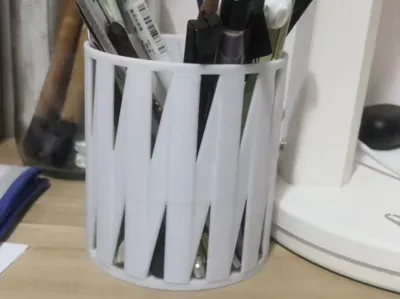Pen Holder (Reinforced)