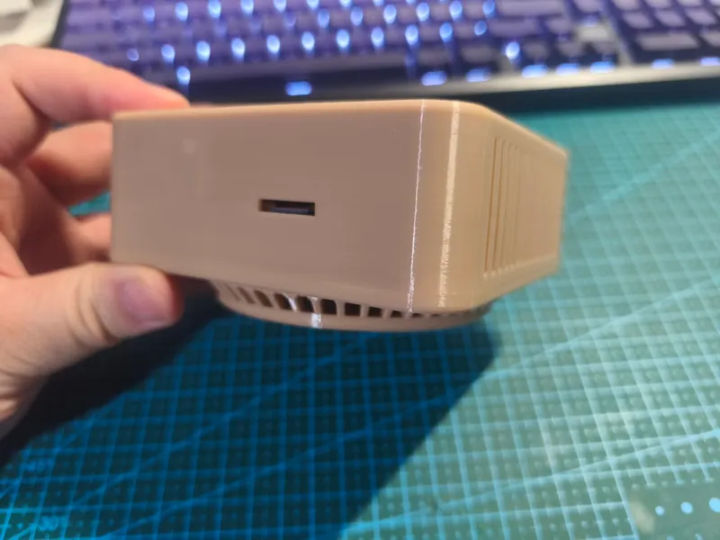京东云鲁班路由器仿mac mini散热外壳