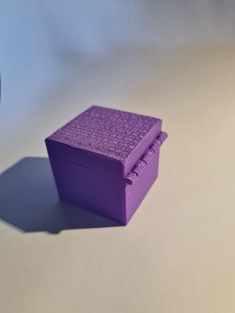 Small box with magnetic closure - Free 3D Print Model - MakerWorld